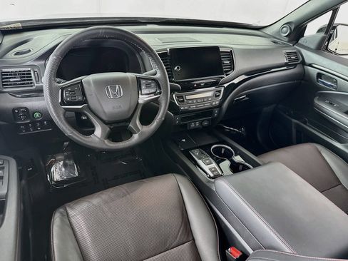 Certified 2024 Honda Ridgeline Black Edition image 19