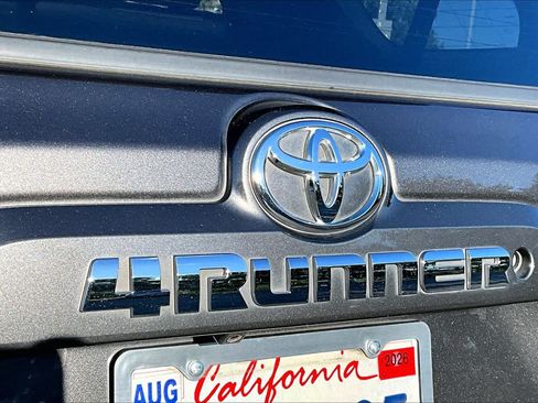 Used 2016 Toyota 4Runner SR5 Premium AWD/4WD image 30
