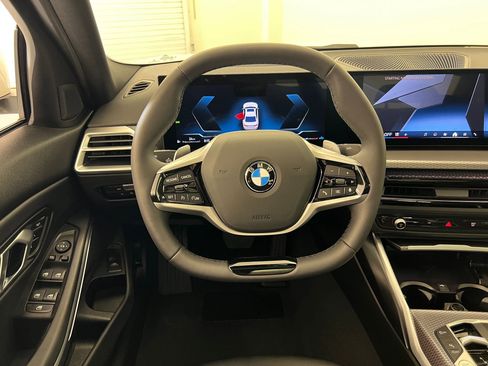 Used 2025 BMW 330i xDrive Sedan w/ Premium Package AWD/4WD image 15
