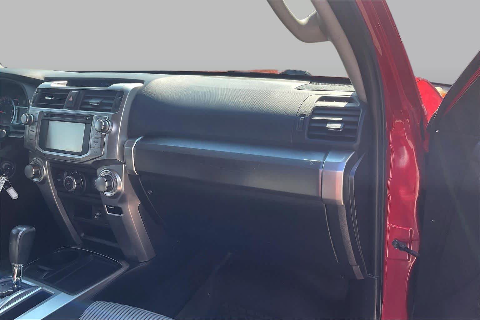Used 2017 Toyota 4Runner SR5 RWD image 18