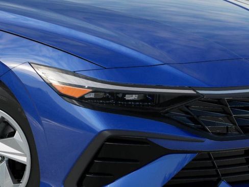 New 2026 Hyundai Elantra SE FWD image 10