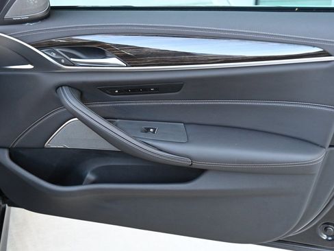 Certified 2022 BMW M550i xDrive w/ Executive Package image 19