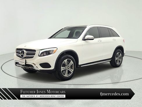 Used 2019 Mercedes-Benz GLC 300 4MATIC image 1