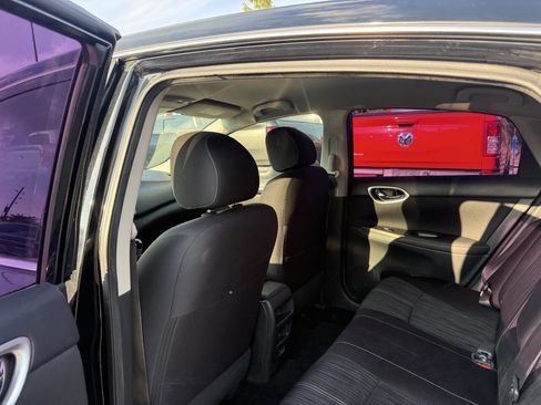 Used 2018 Nissan Sentra SV FWD image 12