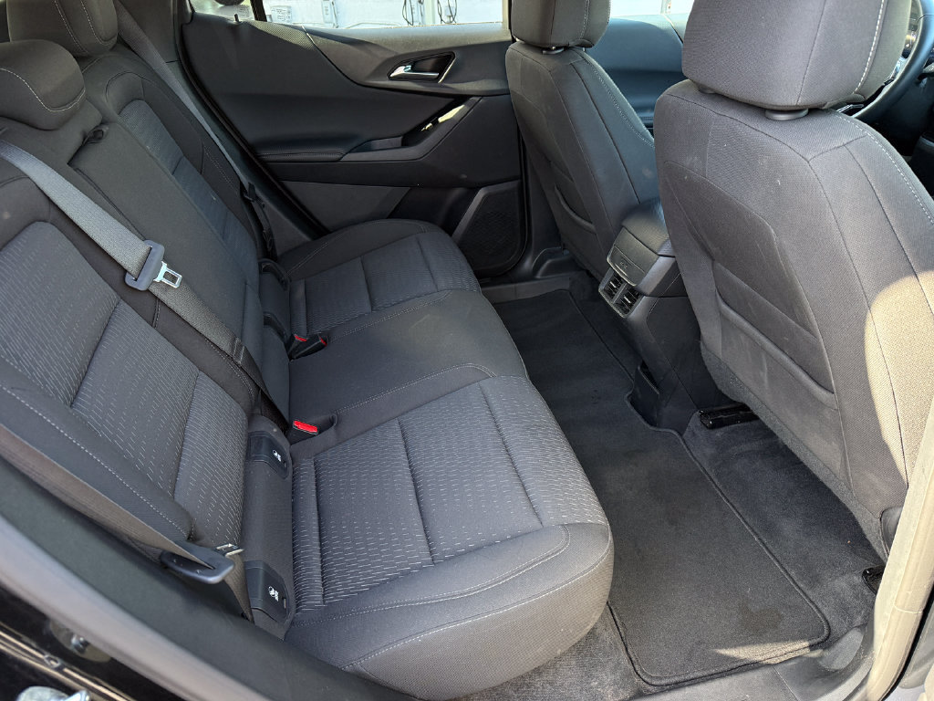 Used 2026 Chevrolet Equinox LT AWD/4WD image 18