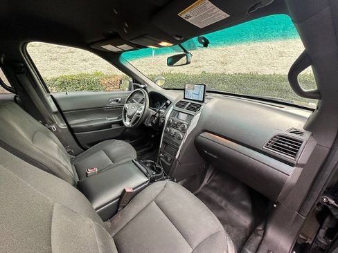 Used 2015 Ford Explorer 4WD Police Interceptor image 6