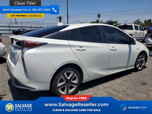 Used 2016 Toyota Prius Four Touring w/ Premium Convenience Package FWD image 4