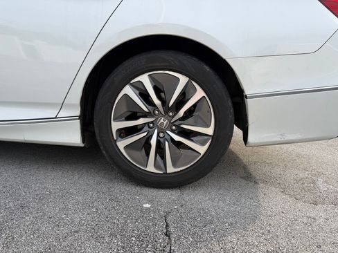 Certified 2020 Honda Accord EX image 9