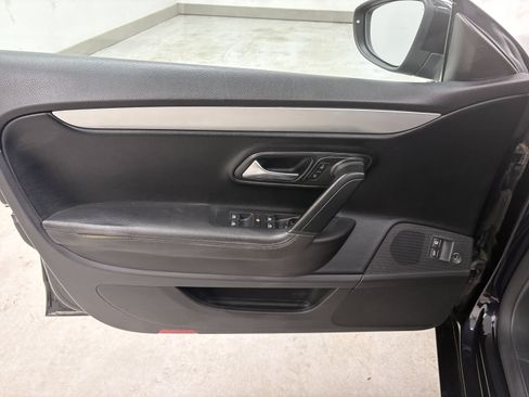 Used 2011 Volkswagen CC Sport FWD image 21