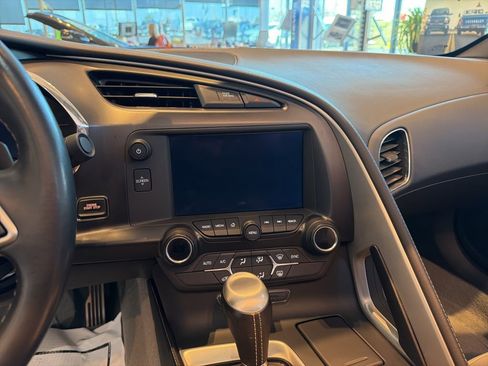Used 2014 Chevrolet Corvette Stingray Coupe image 11