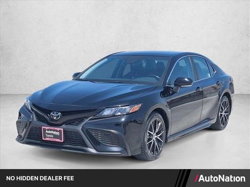 Used 2024 Toyota Camry SE FWD image 1