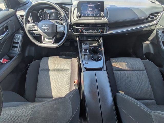 Used 2025 Nissan Rogue SV FWD image 16