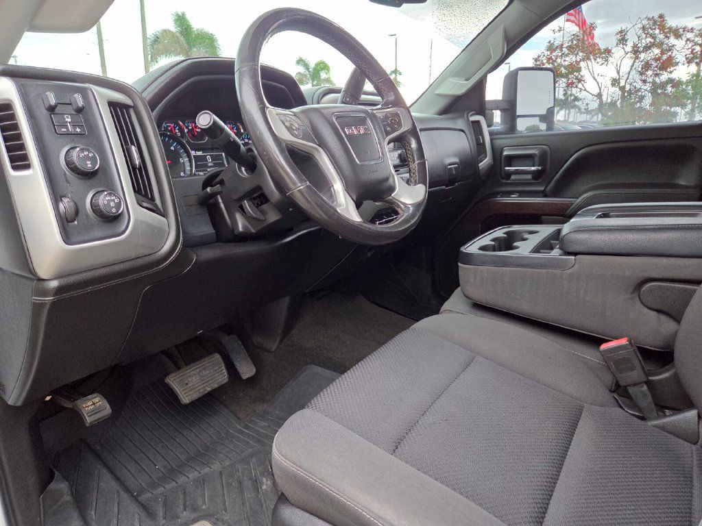 Used 2018 GMC Sierra 2500 SLE w/ HD SLE Preferred Plus Package AWD/4WD image 28