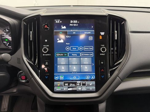 Used 2025 Subaru Ascent Onyx Edition image 15