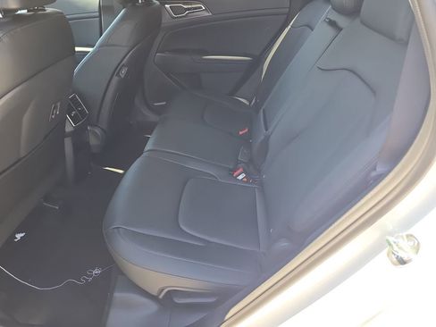 New 2026 Kia Sportage EX image 17