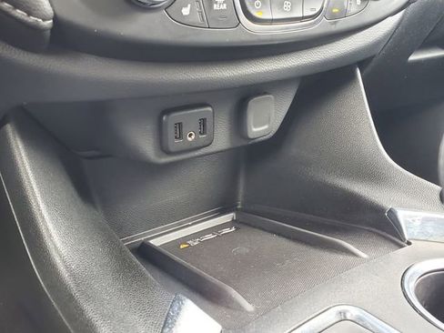 Certified 2023 Chevrolet Traverse LT w/ LPO, Floor Liner Package AWD/4WD image 33