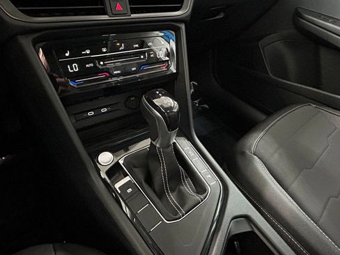 Used 2025 Volkswagen Taos SE image 20