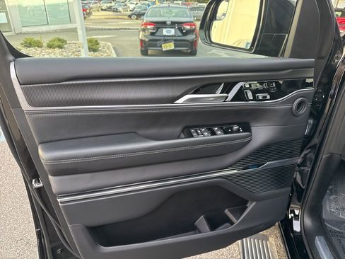 Used 2024 Jeep Grand Wagoneer L Series II w/ Quick Order Packagew 28T image 17