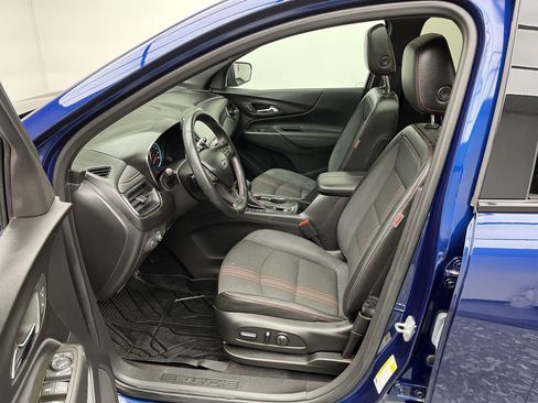 Used 2023 Chevrolet Equinox RS AWD/4WD image 3