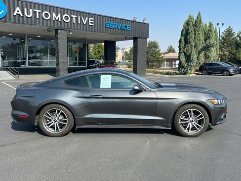 Used 2016 Ford Mustang Coupe RWD image 2