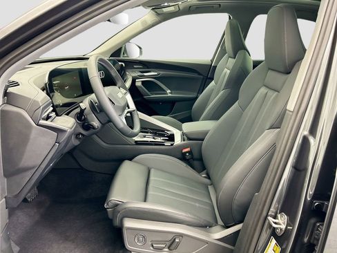 Certified 2025 Audi Q5 Premium Plus w/ Premium Plus AWD/4WD image 18