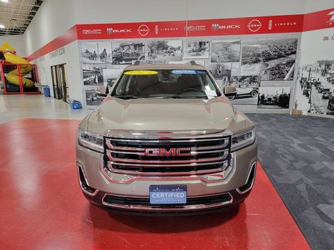 Certified 2023 GMC Acadia SLE w/ Driver Convenience Package image 6