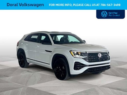 Used 2025 Volkswagen Atlas Cross Sport SEL R-Line AWD/4WD image 2