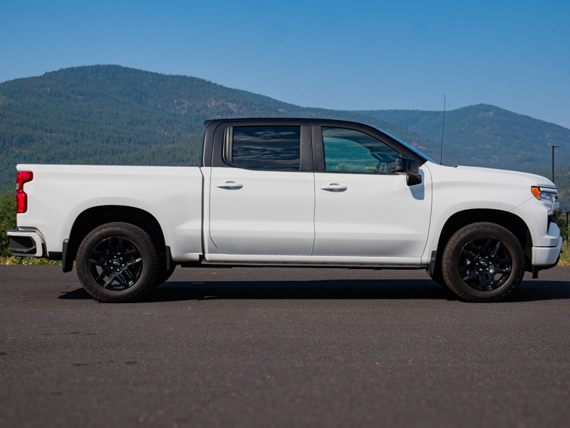 Used 2024 Chevrolet Silverado 1500 RST w/ Z71 Off-Road Package AWD/4WD image 4
