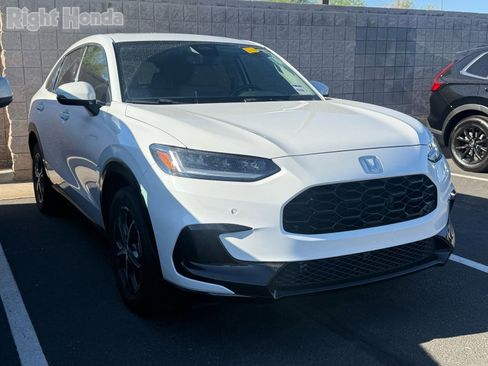 Used 2023 Honda HR-V EX-L image 5