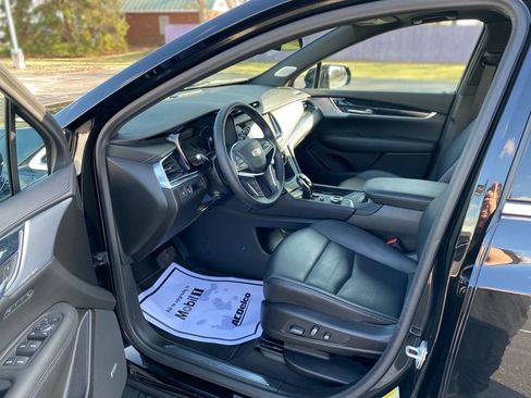 Used 2025 Cadillac XT5 Premium Luxury FWD image 22