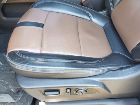 Used 2020 Chevrolet Silverado 1500 High Country w/ Technology Package image 36