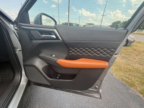 Used 2022 Mitsubishi Outlander SEL AWD/4WD image 23