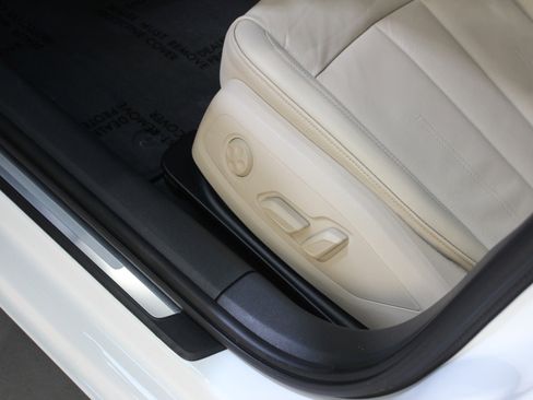 Used 2019 Audi A4 2.0T Premium w/ Convenience Package image 36