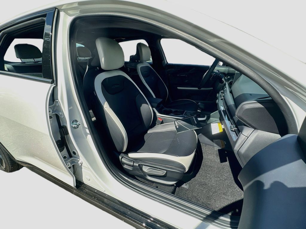 New 2026 Kia K4 GT-Line FWD image 27