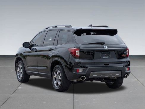 Used 2022 Honda Passport TrailSport image 4