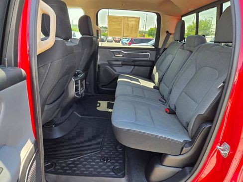 Used 2020 RAM 1500 Big Horn AWD/4WD image 30