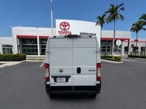 Used 2025 RAM ProMaster 2500 w/ Convenience Group FWD image 6