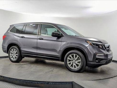 Used 2019 Honda Pilot LX image 11