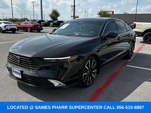 Used 2025 Honda Accord Touring image 5