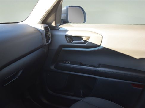 Used 2024 Ford Bronco Sport Badlands image 15