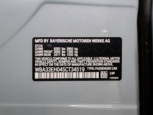 Used 2025 BMW 740i xDrive 740i xDrive w/ Premium Package image 24