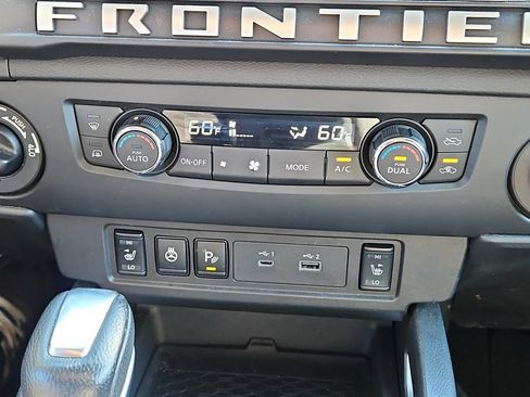 Used 2025 Nissan Frontier SV w/ SV Convenience Package AWD/4WD image 30