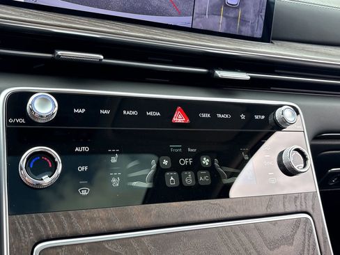 New 2026 Genesis GV80 2.5T Advanced AWD/4WD image 18