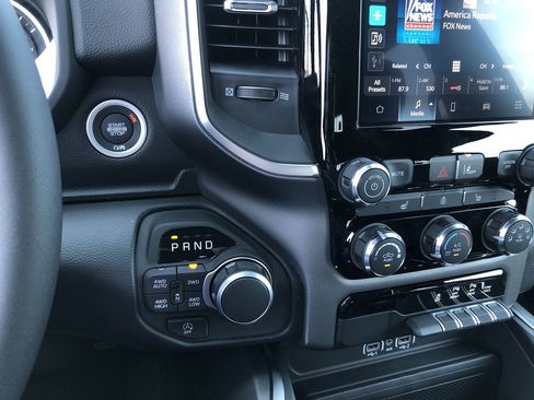 New 2026 RAM 1500 4x4 Crew Cab image 26