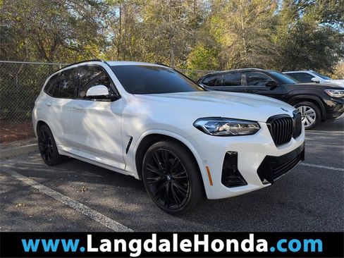 Used 2024 BMW X3 sDrive30i w/ Premium Package image 1