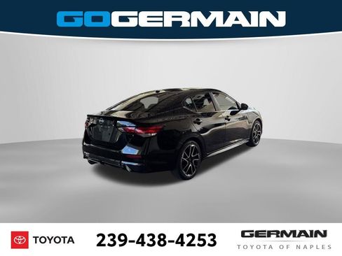 Used 2024 Nissan Sentra SR w/ SR Premium Package FWD image 11
