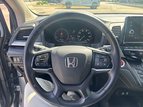 Used 2025 Honda Odyssey EX-L image 10