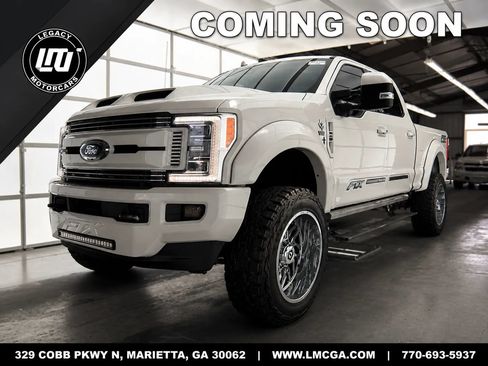 Used 2019 Ford F250 Lariat w/ Lariat Ultimate Package AWD/4WD image 1