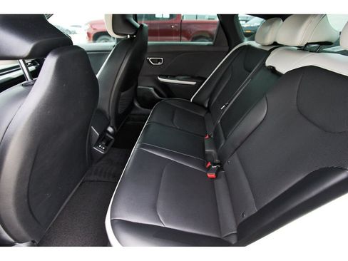 Used 2026 Kia K4 GT-Line w/ GT-Line Sunroof Package FWD image 7