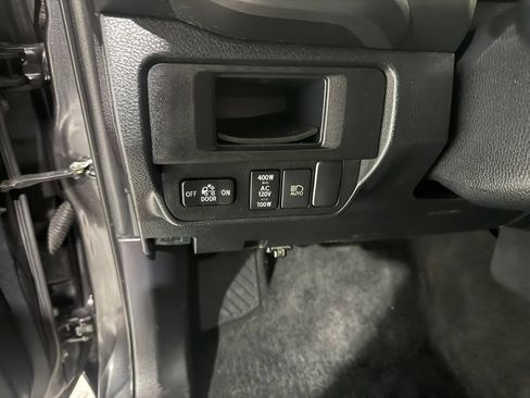 Used 2018 Toyota Tacoma TRD Sport RWD image 30